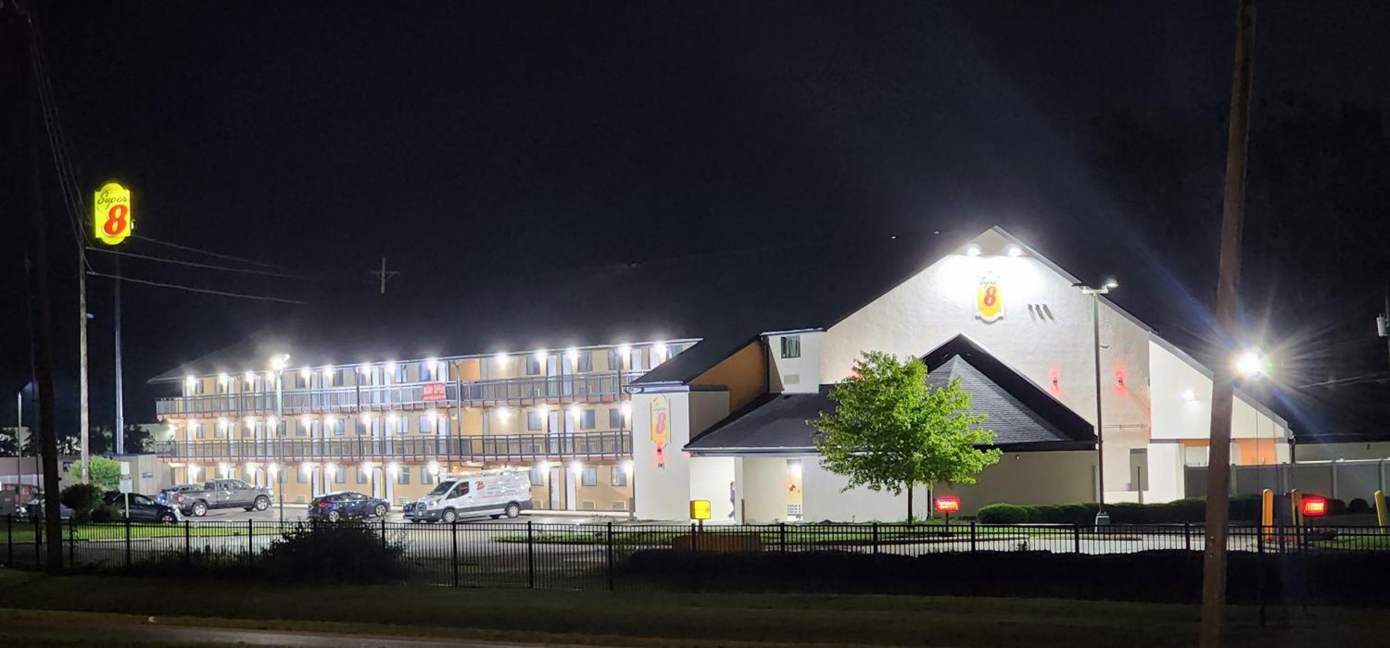 Super 8 By Wyndham Vandalia/Dayton International Airport Hotel Exterior photo